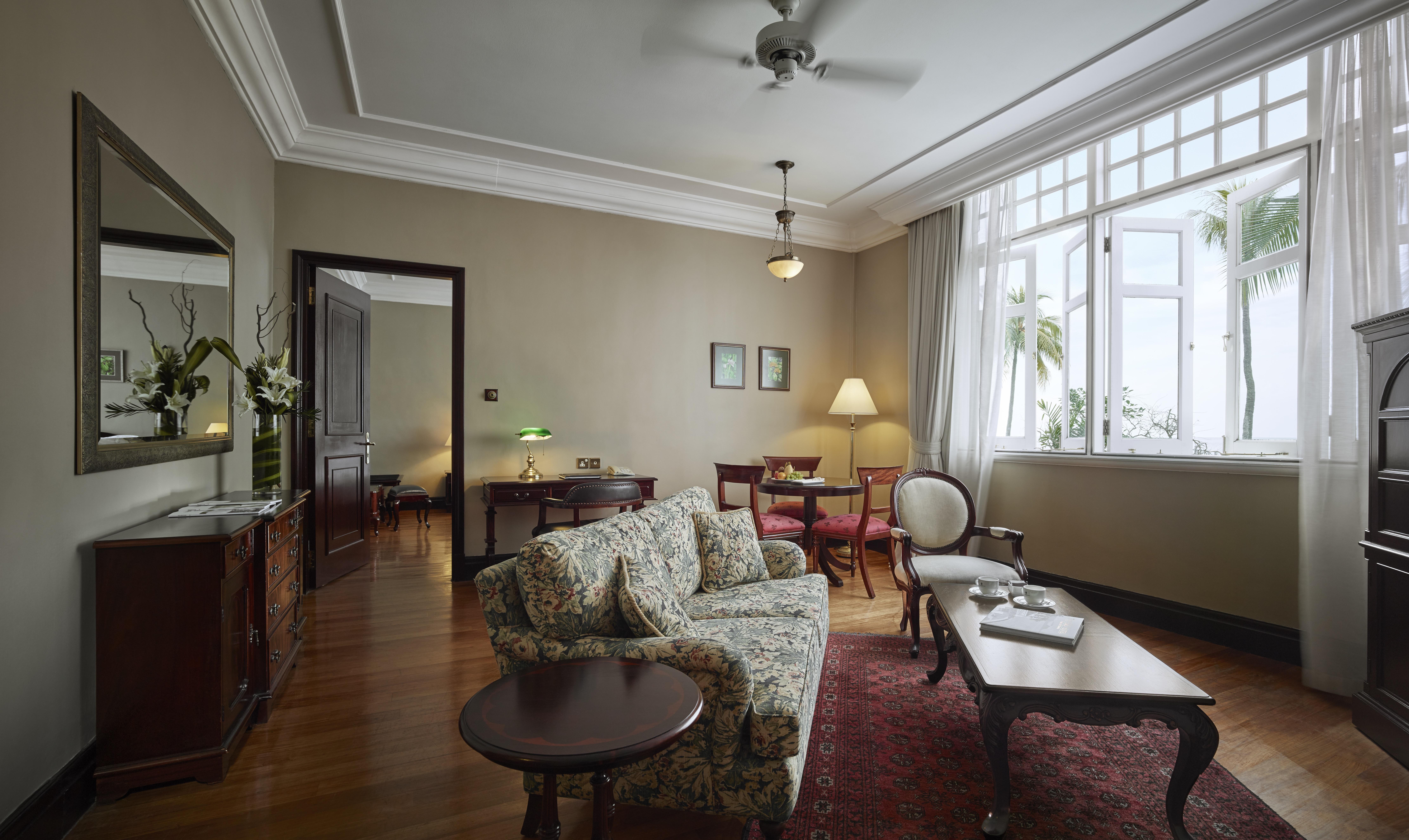 Eastern & Oriental Hotel George Town Exterior foto A suite at the hotel