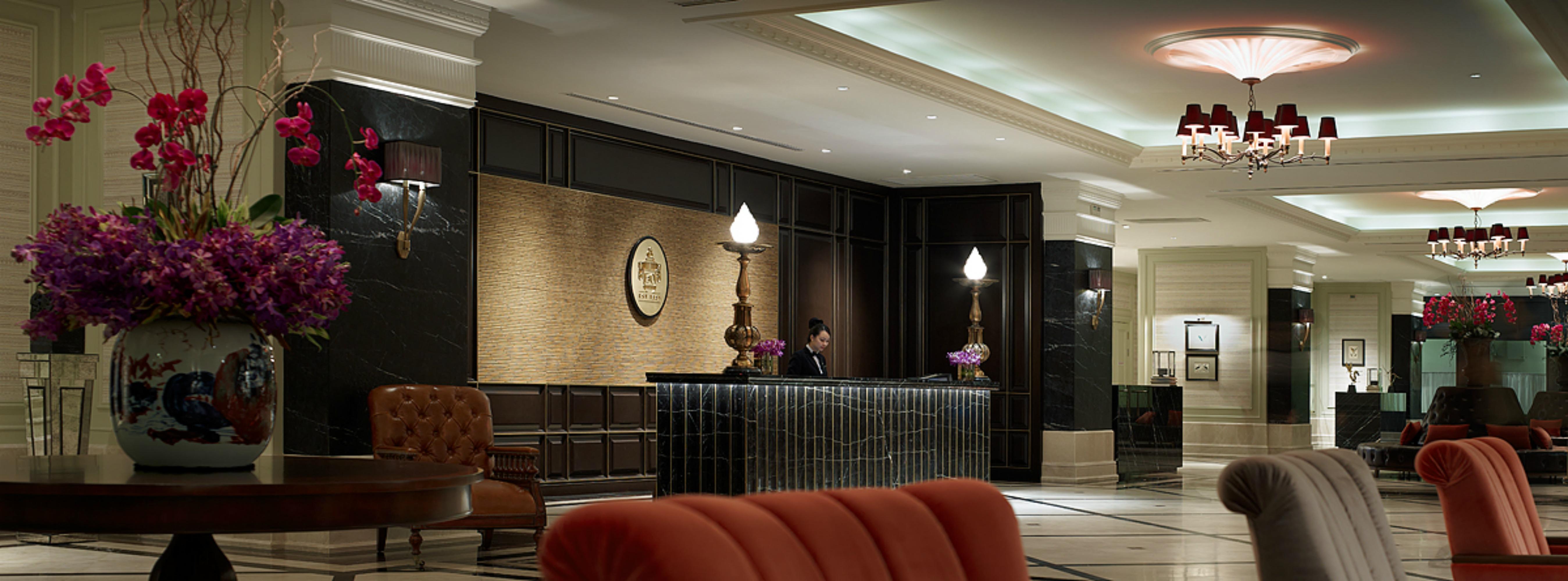 Eastern & Oriental Hotel George Town Exterior foto The lobby of the hotel